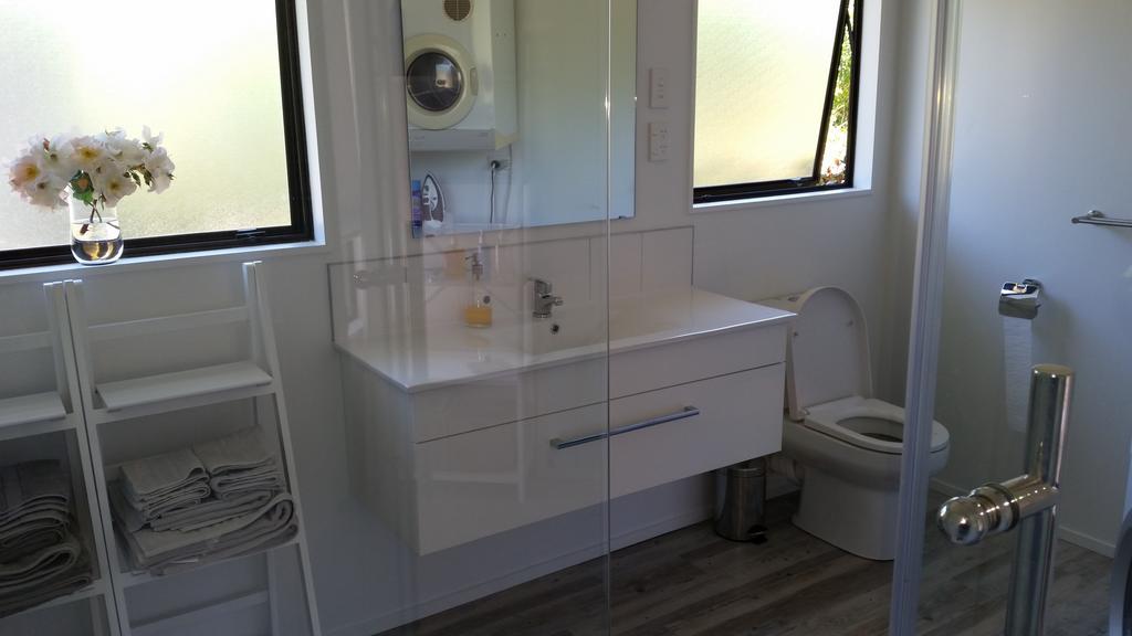 Jake'S Place Oneroa Waiheke Номер фото